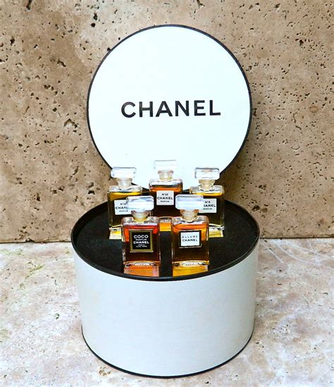 geschenkbox chanel|chanel gift sets.